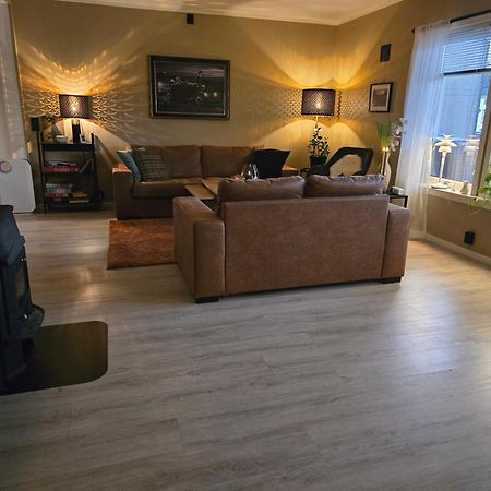 Koselig Og Moderne Leilighet, Meget Sentralt I Narvik Med Gratis Parkering! Exterior foto